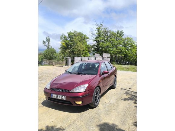Sahibinden Ford Focus 1.6 Ghia 2004 Model