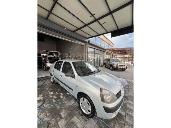 Sahibinden 187.000 KM Renault Clio 1.4
 Authentique 2004 Model 