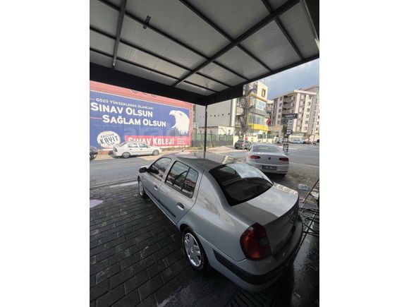 Sahibinden 187.000 KM Renault Clio 1.4
 Authentique 2004 Model 