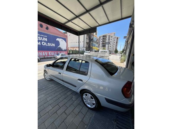 Sahibinden 187.000 KM Renault Clio 1.4
 Authentique 2004 Model 
