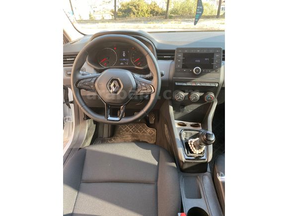 Sahibinden Renault Clio 1.0 SCe Joy 2023 Model