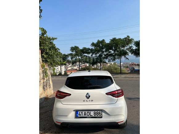 Sahibinden Renault Clio 1.0 SCe Joy 2023 Model