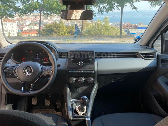 Sahibinden Renault Clio 1.0 SCe Joy 2023 Model