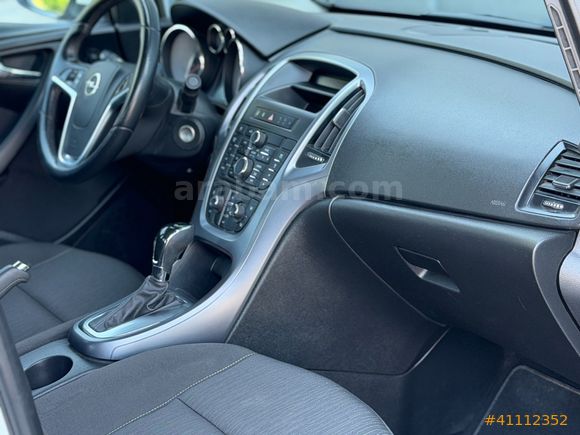 TEMİZ BAKIMLI MASRAFSIZ 1.4 TURBO OTOMATİK 140 HP