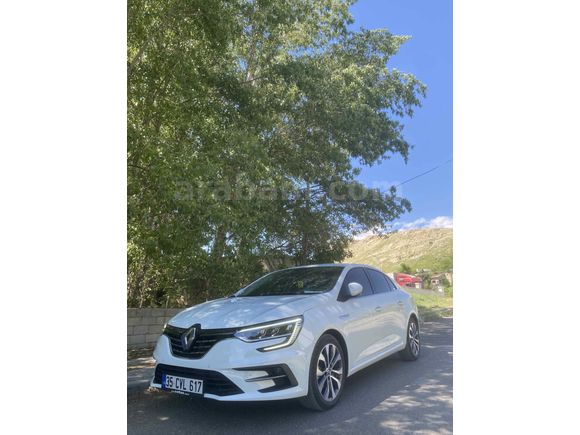 Sahibinden 2025 Megane Icon 1.3 TCe | 2026 Çıkışlı | 6000 Km | Garantili 