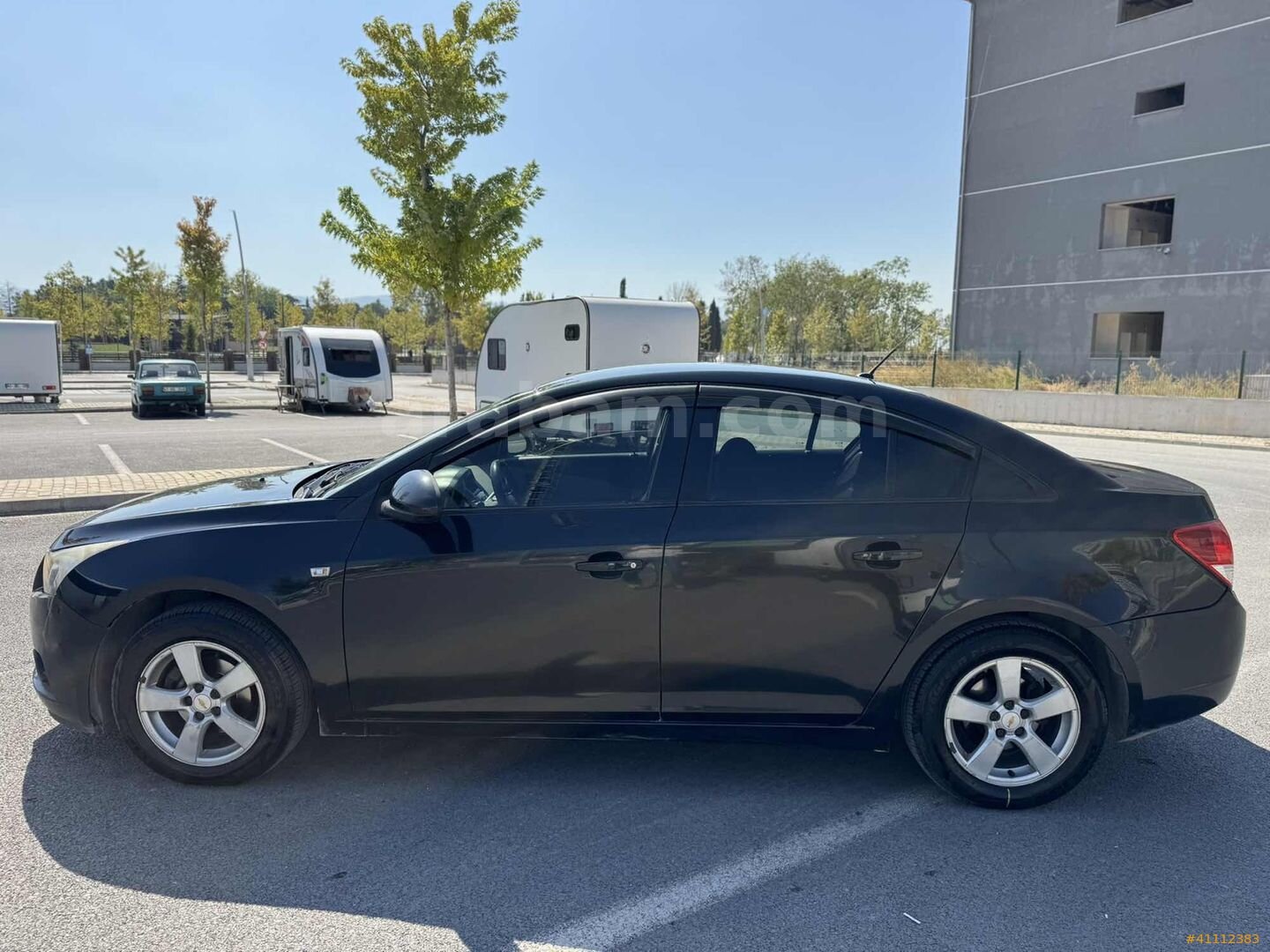 Galeriden Chevrolet Cruze 1.6 LS 2010 Model Kocaeli 239.000 km Siyah 3