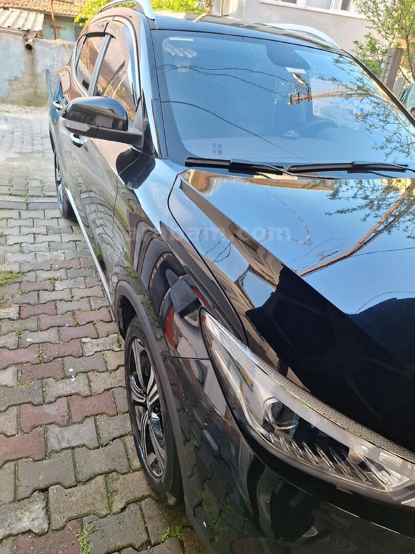 Sahibinden MG ZS 1.5 VTI Comfort 2023 Model 4