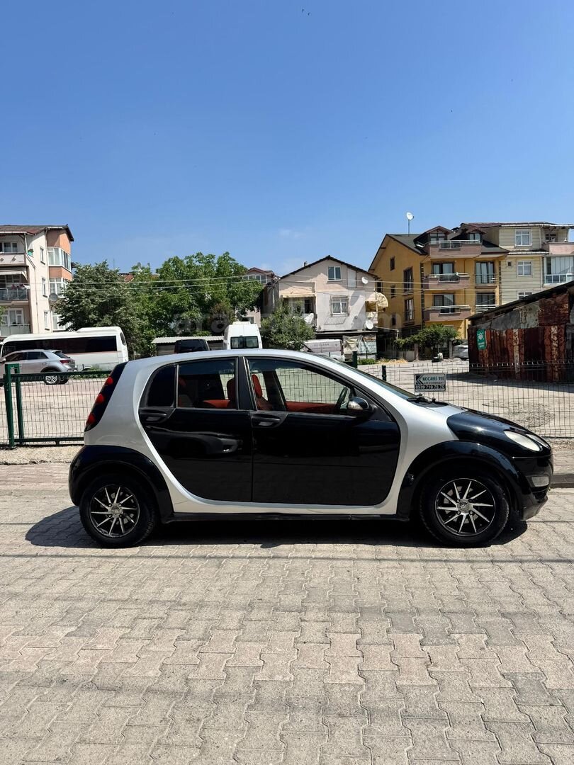 Sahibinden Smart ForFour 1.5 CDI Passion 2005 Model Kocaeli 361.000 km Siyah 4