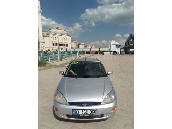 Galeriden Ford Focus 1.6 Ambiente 2001 Model Uşak