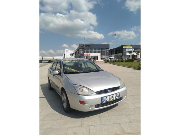 Galeriden Ford Focus 1.6 Ambiente 2001 Model Uşak