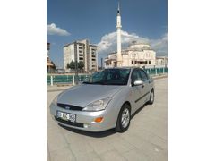 Galeriden Ford Focus 1.6 Ambiente 2001 Model Uşak