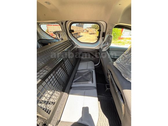 2024 MODEL 7000  KM HATASIZ BOYASI TRAMERSİZ.