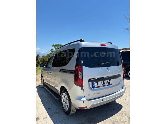 2024 MODEL 7000  KM HATASIZ BOYASI TRAMERSİZ.