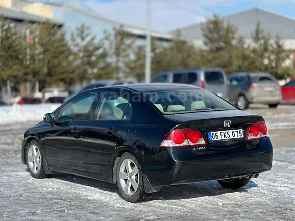 Sahibinden Honda Civic 1.6i VTEC Premium 2007 Model 