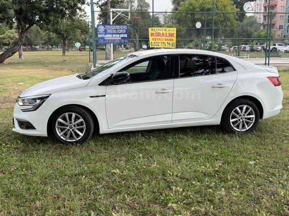 Galeriden Renault Megane 1.5 dCi Touch 2016 Model Antalya