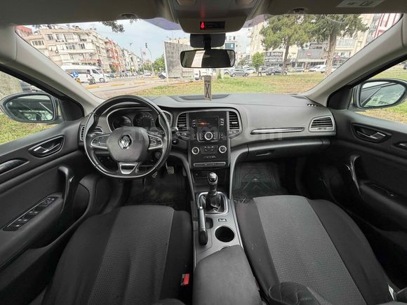 Galeriden Renault Megane 1.5 dCi Touch 2016 Model Antalya