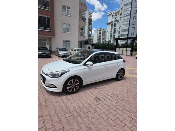 Sahibinden Hyundai i20 1.2 MPI Style 2017 Model