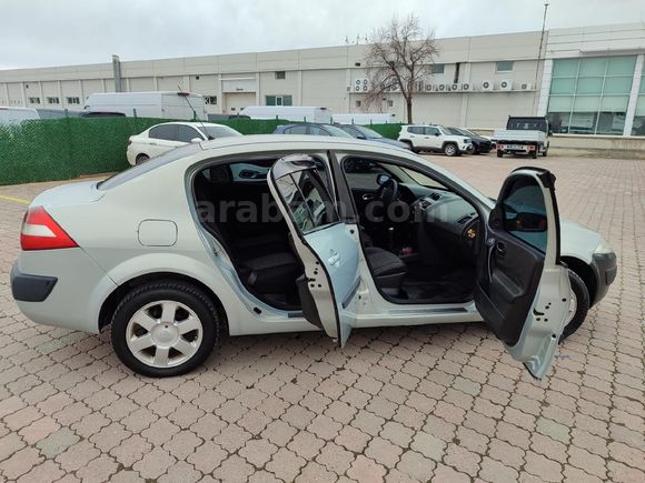 Sahibinden Renault Megane 1.5 dCi Authentique 2004 Model