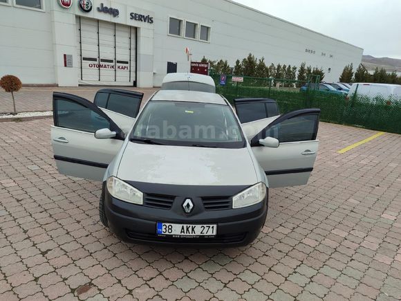 Sahibinden Renault Megane 1.5 dCi Authentique 2004 Model