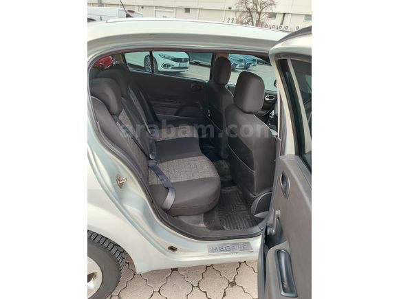 Sahibinden Renault Megane 1.5 dCi Authentique 2004 Model