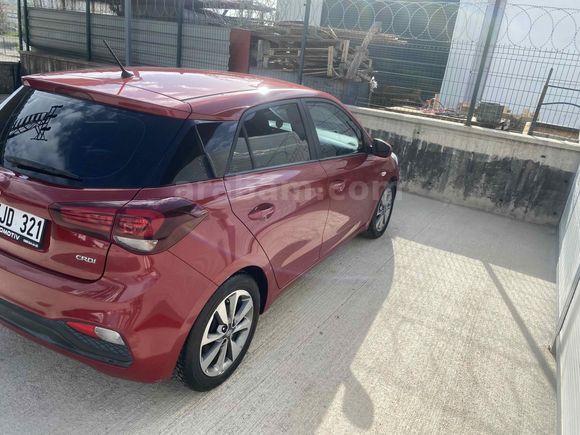 Sahibinden Hyundai i20 1.4 CRDi Style 2018 Model 