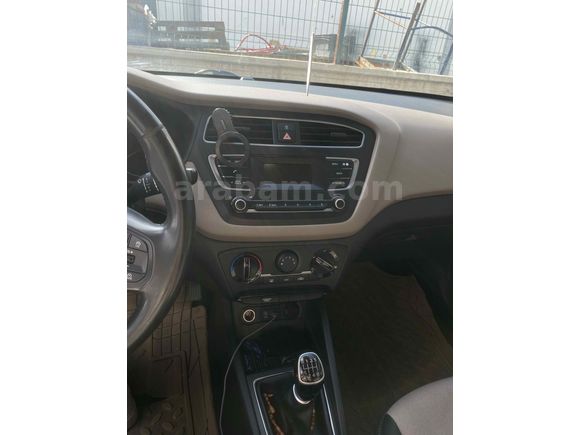 Sahibinden Hyundai i20 1.4 CRDi Style 2018 Model 