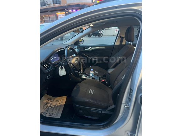Sahibinden Ford Focus 1.5 TDCi Active X SW 2023 Model  80.000 km Gri