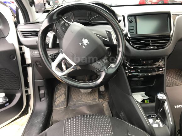 Sahibinden Peugeot 208 1.2 PureTech Allure 2015 Model 