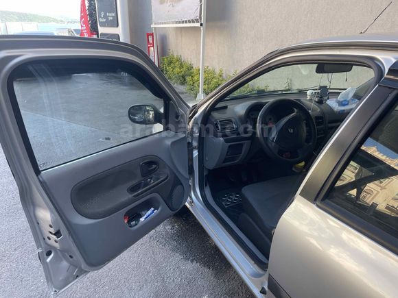 Sahibinden Renault Clio 1.5 dCi Authentique 2008 Model  204 km Gri (Gümüş)