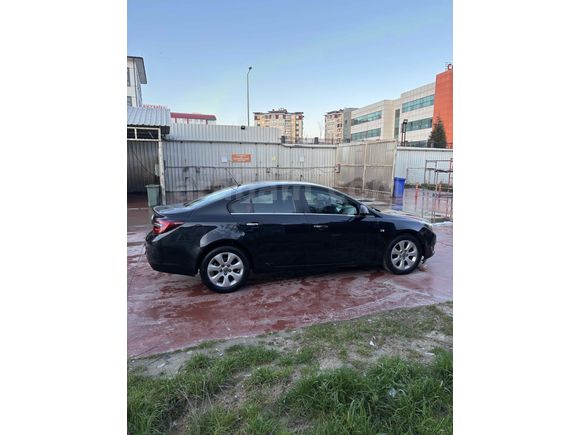 Sahibinden Opel Insignia 2.0 CDTI Edition Elegance 2015 Model  163.000 km Siyah