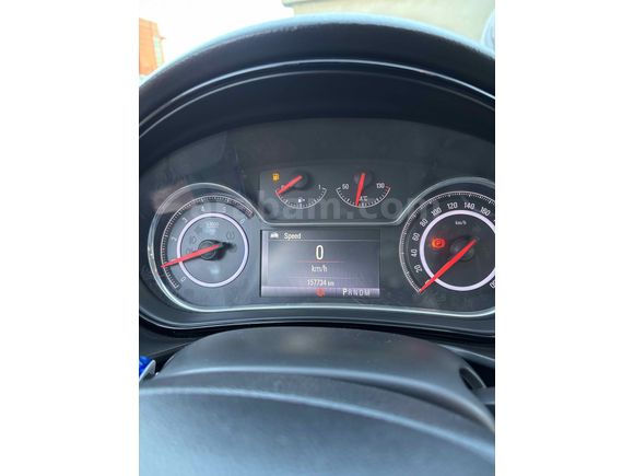 Sahibinden Opel Insignia 2.0 CDTI Edition Elegance 2015 Model  163.000 km Siyah