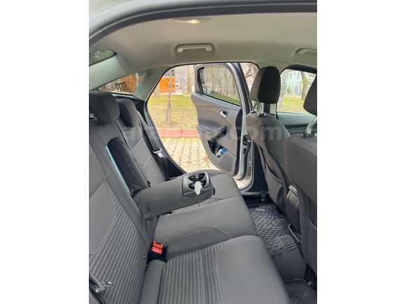 Sahibinden Ford Focus 1.6 TDCi Titanium 2016 Model