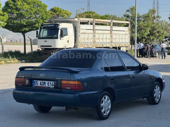 Galeriden Toyota Corolla 1.6 XE 1996 Model Van