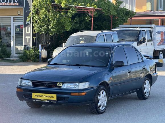 Galeriden Toyota Corolla 1.6 XE 1996 Model Van