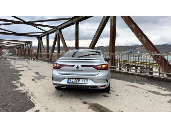 Sahibinden Renault Megane 1.3 TCe Joy Comfort 2022 Model 