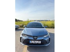 Sahibinden Toyota Corolla 1.8 Hybrid Flame X-Pack 2023 Model 