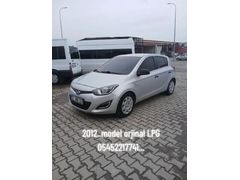 Sahibinden Hyundai i20 1.2 D-CVVT Jump 2012 Model  229.000 km Gri (Gümüş)