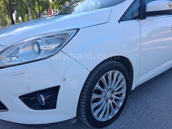 188000 km Ford C-Max 1.6 TDCi Titanium 2013 Model 