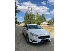 SAHİBİNDEN HATASIZ BOYASIZ 2017 MODEL FORD FOCUS TRENDX    ORJİNAL 130 BİNDE