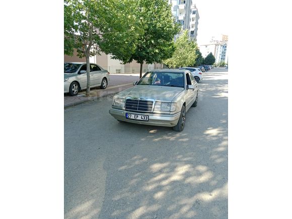 Sahibinden Mercedes - Benz 200 E 1990 Model