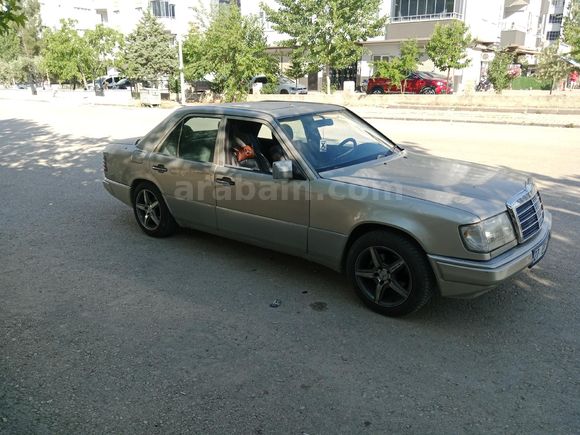 Sahibinden Mercedes - Benz 200 E 1990 Model