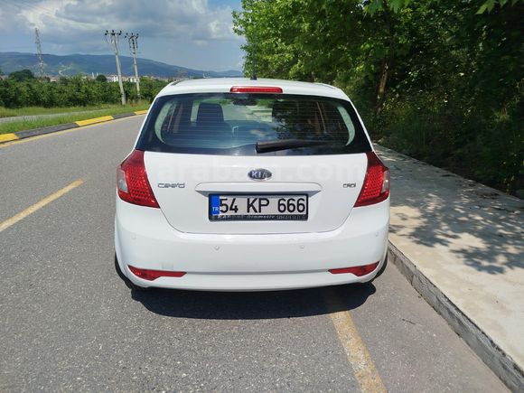 Sahibinden Kia Ceed 1.6 CRDi Cool 2011 Model