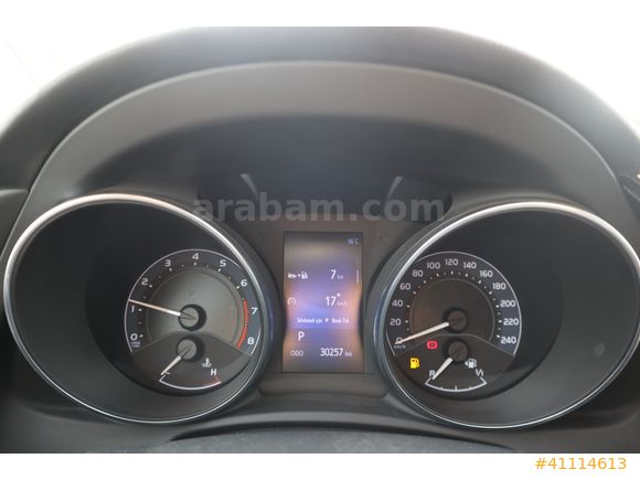 BÜYÜKSOYLU FİLO/2016 TOYOTA AURİS 1.6 ACTİVE SKYPACK CAM TAVAN