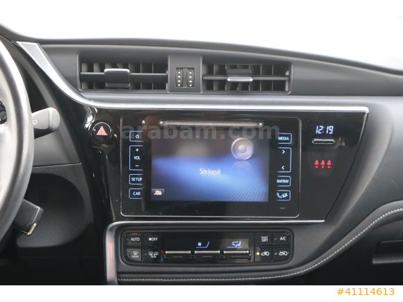 BÜYÜKSOYLU FİLO/2016 TOYOTA AURİS 1.6 ACTİVE SKYPACK CAM TAVAN