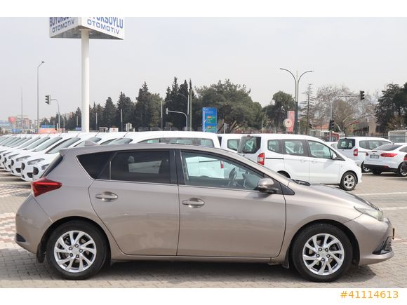 BÜYÜKSOYLU FİLO/2016 TOYOTA AURİS 1.6 ACTİVE SKYPACK CAM TAVAN