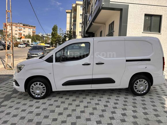 Sahibinden Opel Combo 1.5 CDTI Elegance 2021 Model 