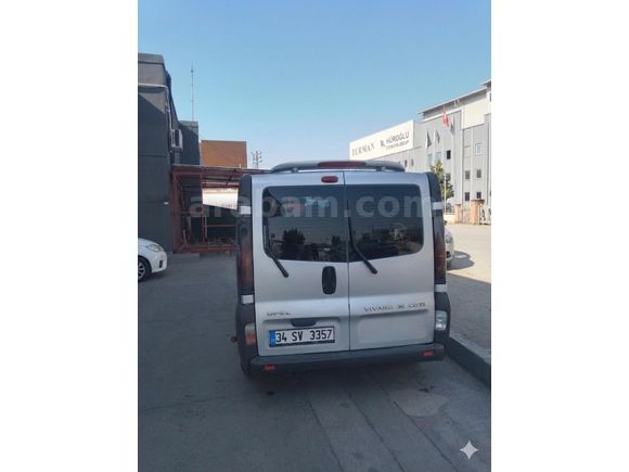 Sahibinden Opel Vivaro 1.9 DTI Combi 2005 Model