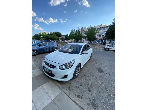 Sahibinden Hyundai Accent Blue 1.6 CRDI Biz 2015 Model