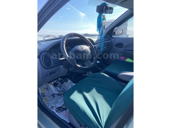 Sahibinden Renault Megane 1.4 RTA 2001 Model 