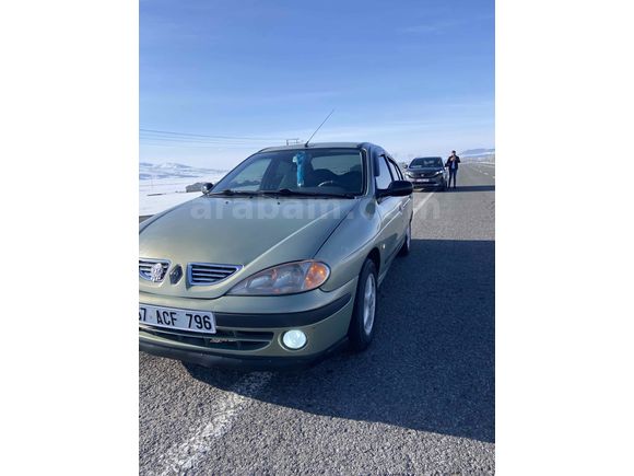 Sahibinden Renault Megane 1.4 RTA 2001 Model 